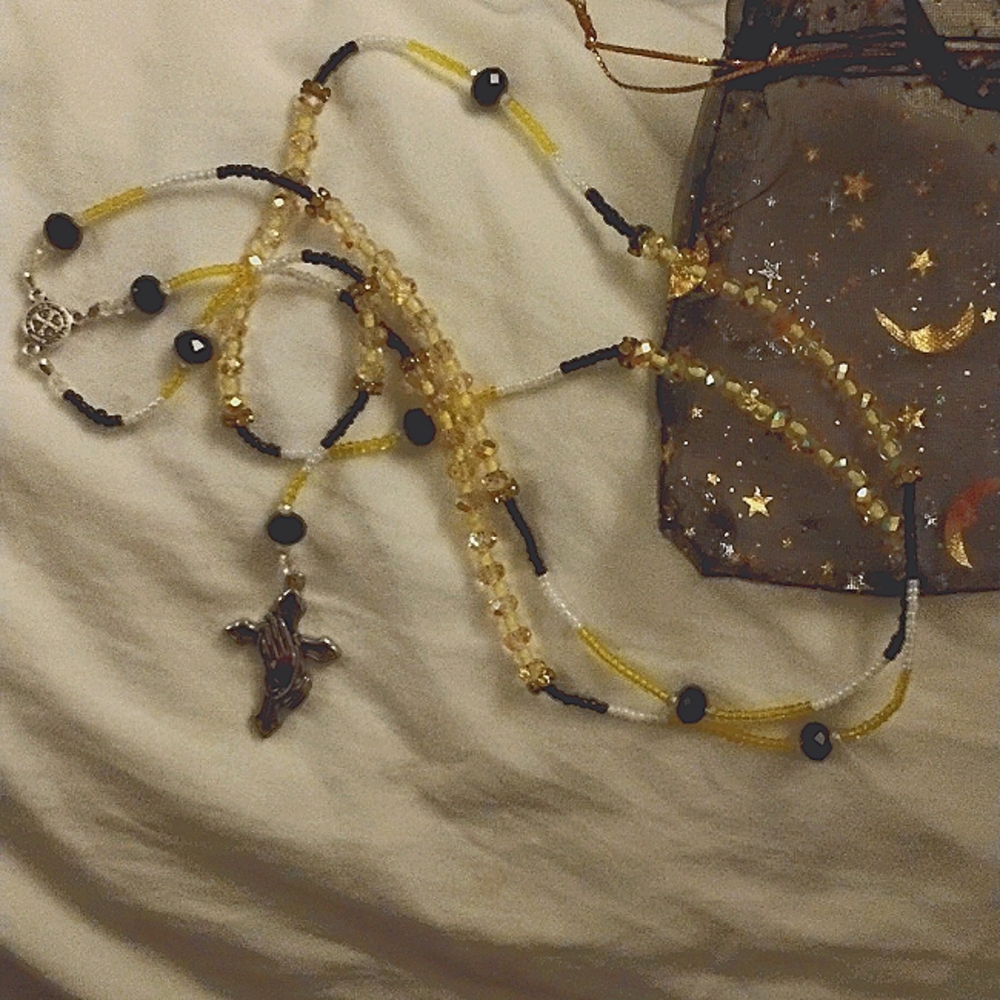 Beautiful very unique protection rosary - Picture 1 of 4